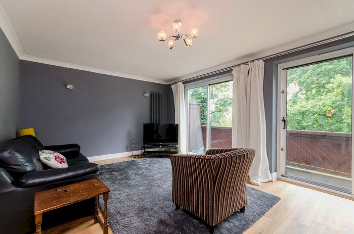 3 Bedroom Property To Rent In Harrow Fields Gardens, Harrow On The Hill, Harrow, HA1