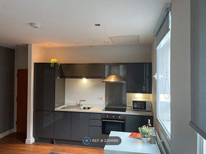 Studio To Rent In Hartshead House, Sheffield, S1