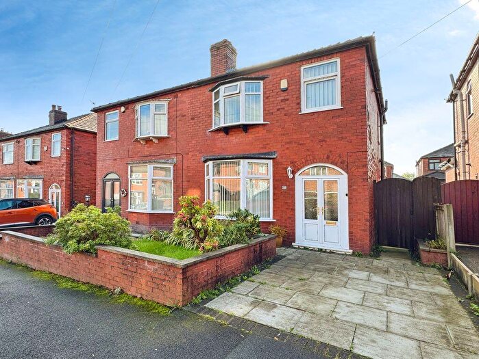 3 Bedroom Semi-Detached House For Sale In Beechfield Road, Smithills, BL1
