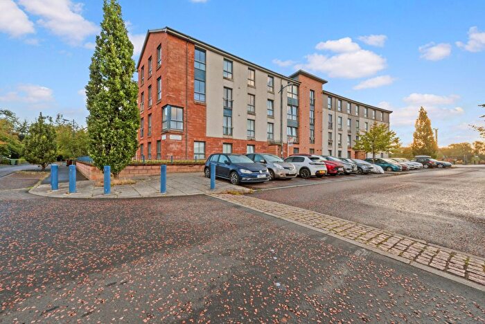 2 Bedroom Flat For Sale In Richmond Park Gardens, G5