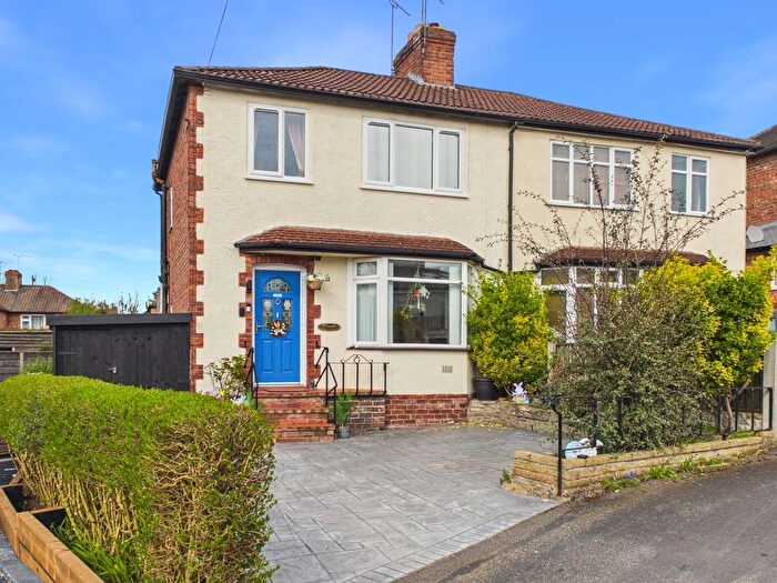 3 Bedroom Semi-Detached House For Sale In The Crescent, Newton, Chester, Cheshire, CH2