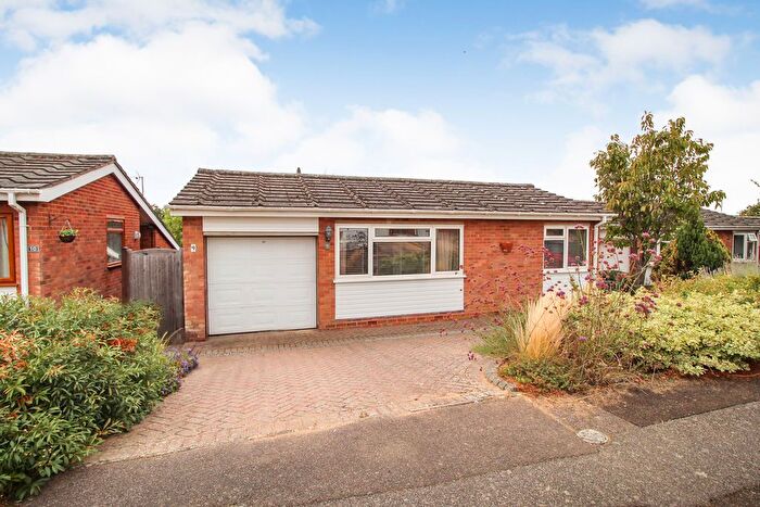 3 Bedroom Bungalow For Sale In Godwin Close, Bromham, MK43