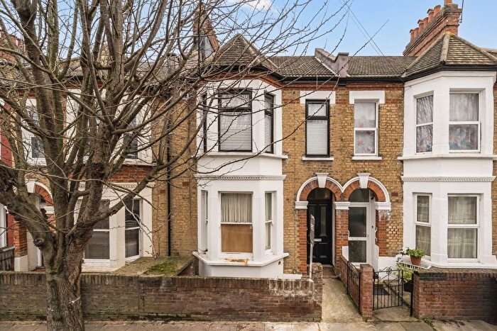 2 Bedroom Flat For Sale In Burns Road, Harlesden, NW10