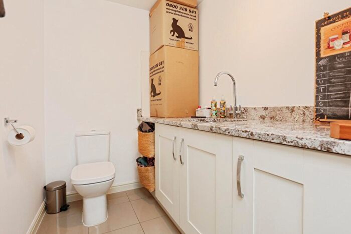 4 Bedroom Detached House For Sale In Stanier Drive, Edwalton, Nottinghamshire, NG12