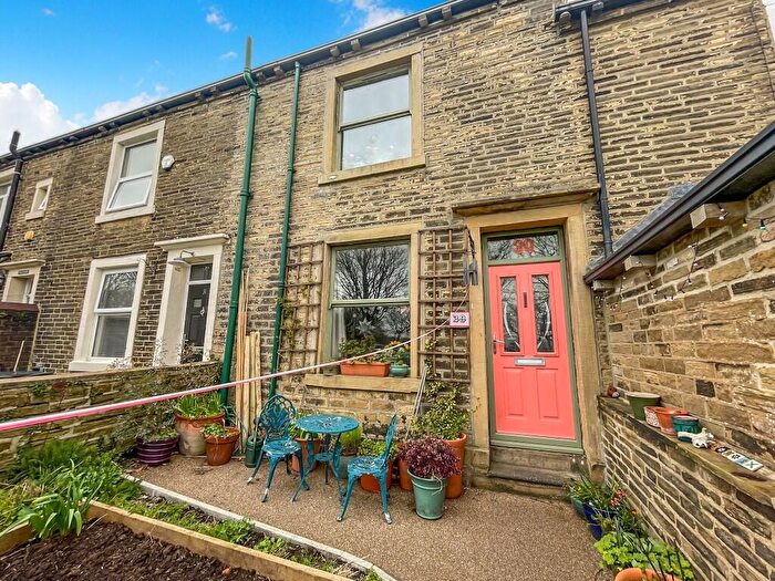 3 Bedroom Character Property For Sale In Savile Park, Halifax, West Yorkshire, HX1