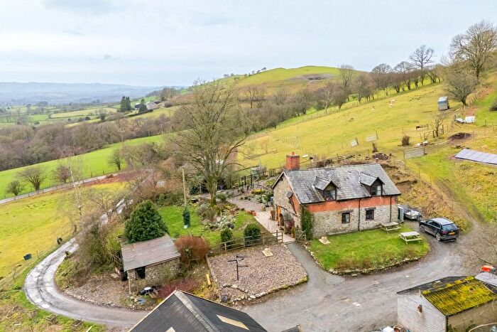 3 Bedroom Detached House For Sale In Llanyre, Llandrindod Wells, LD1