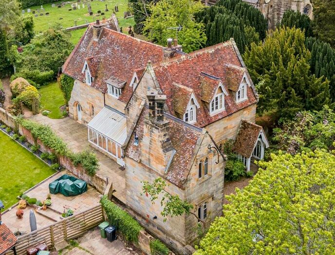 4 Bedroom Detached House For Sale In Church Road, Kilndown, Kent, TN17