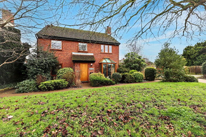 4 Bedroom Detached House For Sale In Kenyon Close, Stratford St. Mary, Colchester, CO7