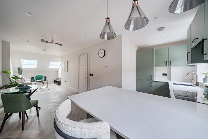 1 Bedroom Flat For Sale In Garratt Terrace, Tooting, London, SW17