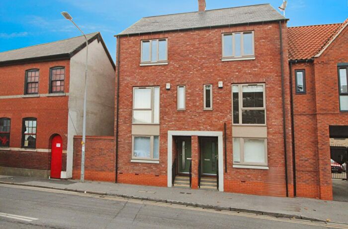 2 Bedroom Town House To Rent In Queen Street, Fruit Market, Hull, HU1
