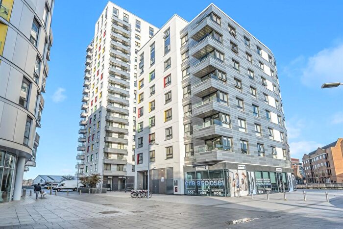 1 Bedroom Apartment To Rent In Alfred Street, Reading, RG1