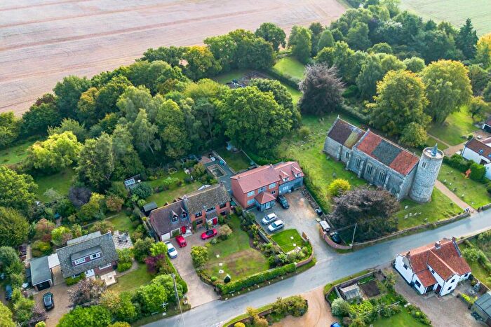 4 Bedroom Detached House For Sale In Stunning Detached Family Home In Tuttington Near Aylsham., NR11