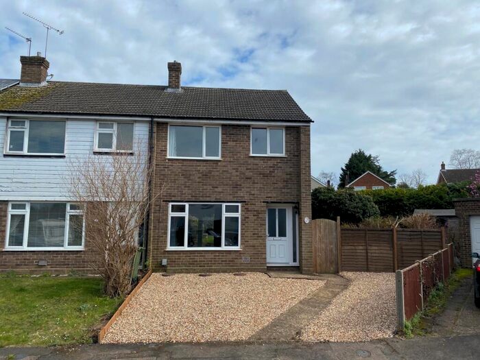 3 Bedroom End Of Terrace House To Rent In Burrwood Gardens, Ash Vale, Aldershot, GU12