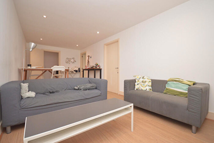 3 Bedroom Flat To Rent In Venus House, Westferry Road, E14