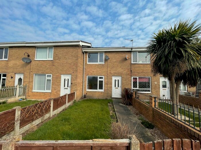 2 Bedroom Terraced House For Sale In Wentworth Road, Featherstone, Pontefract, WF7