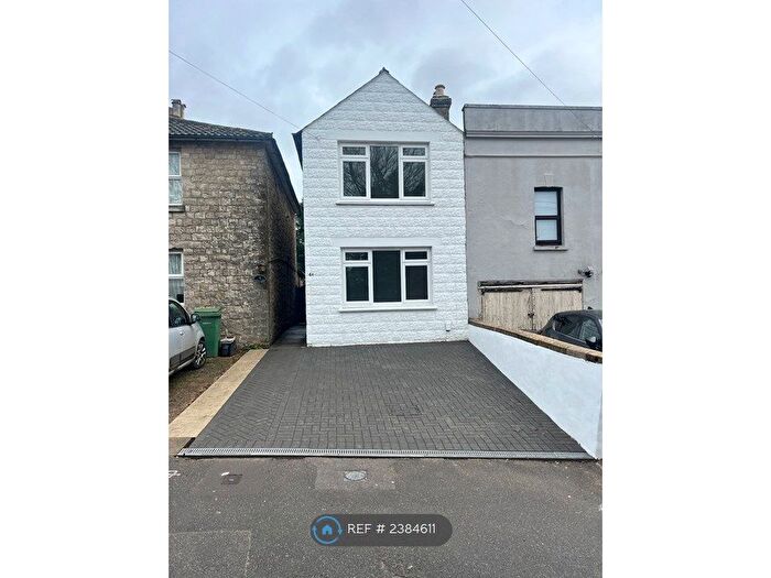 3 Bedroom End Of Terrace House To Rent In Fant Lane, Maidstone, ME16