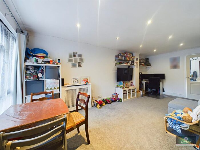 2 Bedroom Terraced House For Sale In Guinevere Road, Ifield, Crawley, RH11