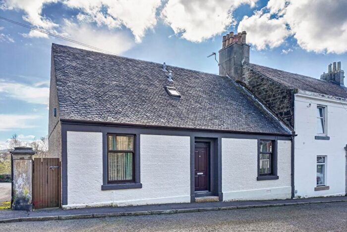 4 Bedroom Semi-Detached House For Sale In Garnock Street, Dalry, KA24