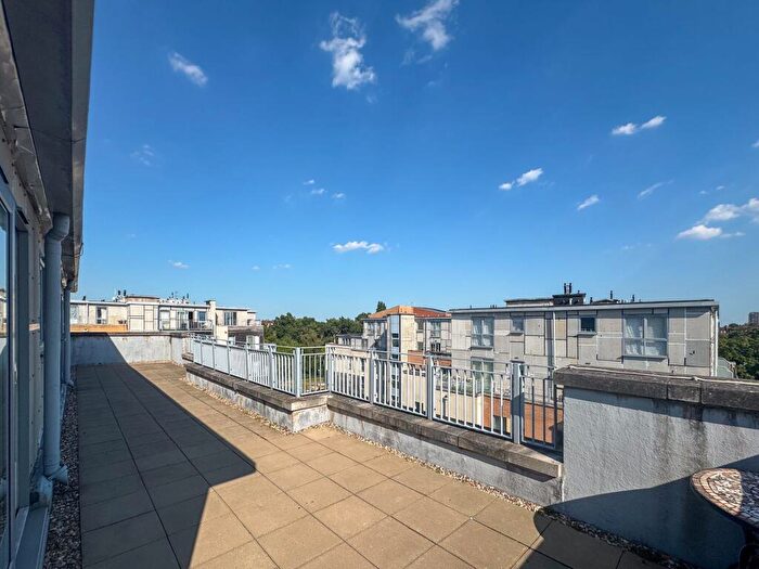 2 Bedroom Apartment To Rent In Fortune Avenue, Domus Court, HA8