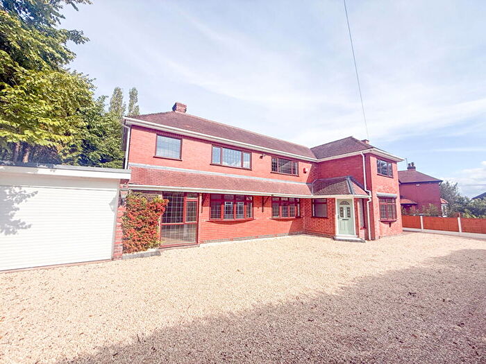 4 Bedroom Detached House For Sale In Oakfield Road, Kidderminster, DY11
