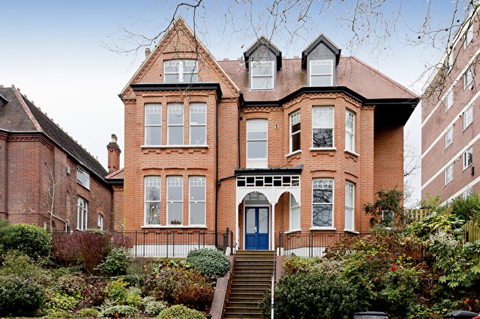 3 Bedroom Flat For Sale In Shepherds Hill, N6