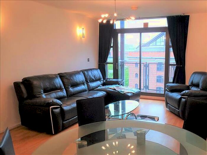 2 Bedroom Flat To Rent In Blantyre Street, Manchester, Greater Manchester, M15