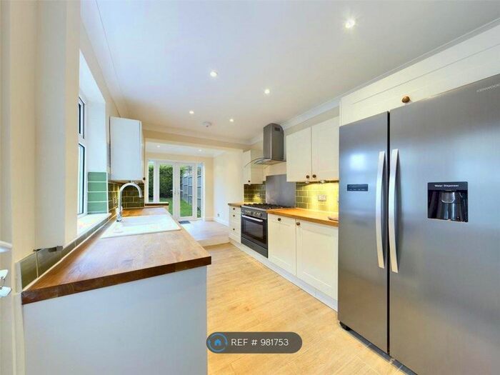 3 Bedroom End Of Terrace House To Rent In Florence Road, Maidstone, ME16