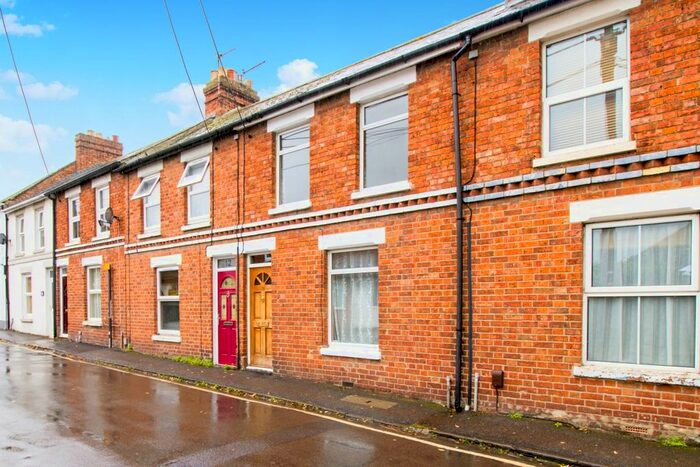 2 Bedroom Terraced House To Rent In High Street, Didcot, OX11