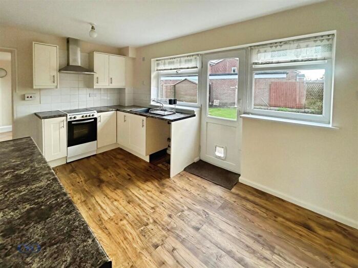 3 Bedroom House To Rent In Booth Avenue, Sandbach, CW11
