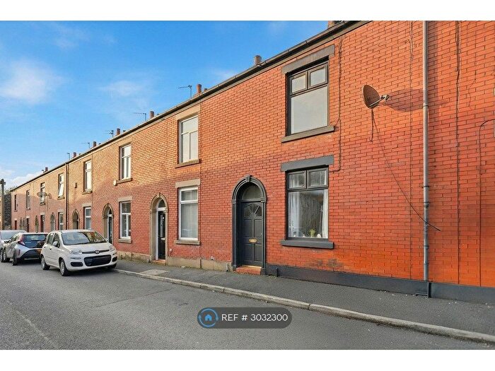 2 Bedroom Terraced House To Rent In Grosvenor St, Rochdale, OL11