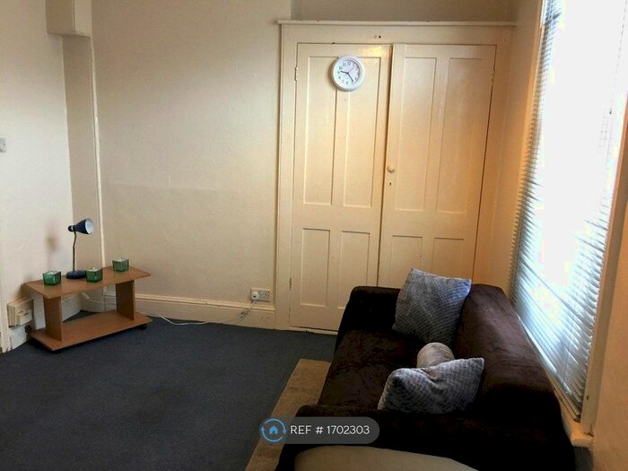 1 Bedroom Flat To Rent In Alma Road, Southampton, SO14