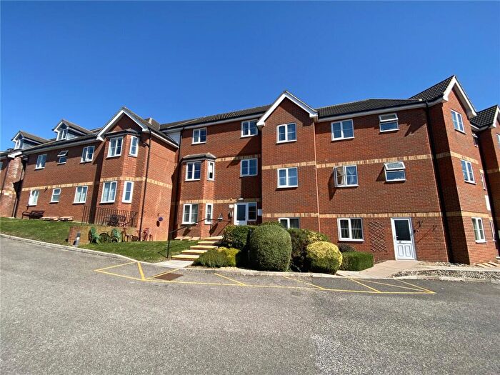 2 Bedroom Flat To Rent In Lower Street, Kettering, Northamptonshire, NN16