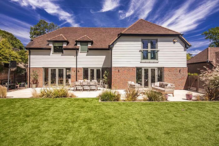 4 Bedroom Detached House For Sale In The Spinney, Streatley On Thames, RG8