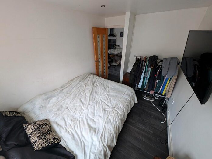 2 Bedroom Bungalow For Sale In Seaview Road, Wallasey, CH45