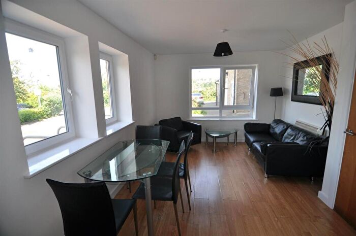 1 Bedroom Flat To Rent In Lunar Development, Otley Road, Bradford, BD3