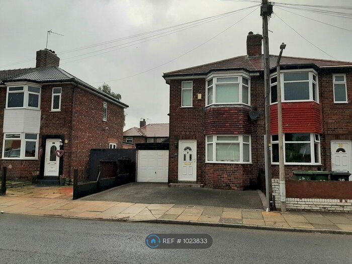 2 Bedroom Semi-Detached House To Rent In Townsend Street, Birkenhead, CH41