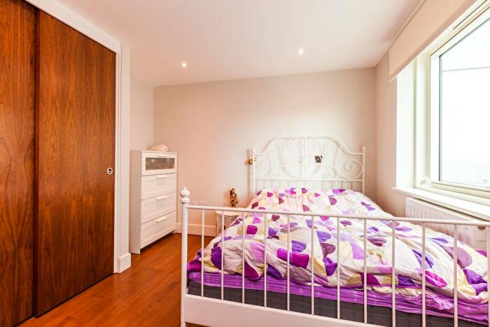 Studio To Rent In Crawford Building, Aldgate, London, E1