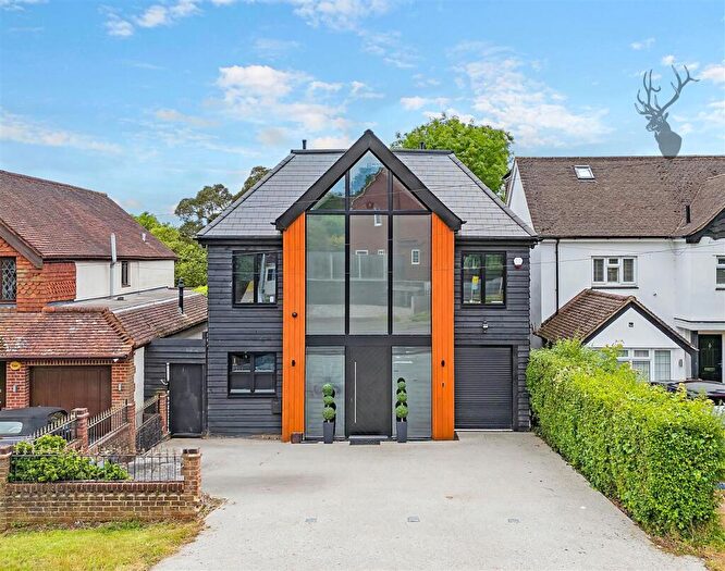 5 Bedroom House To Rent In Bridge Hill, Epping, CM16