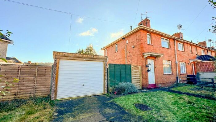 2 Bedroom End Of Terrace House To Rent In Martock Road, Bristol, BS3