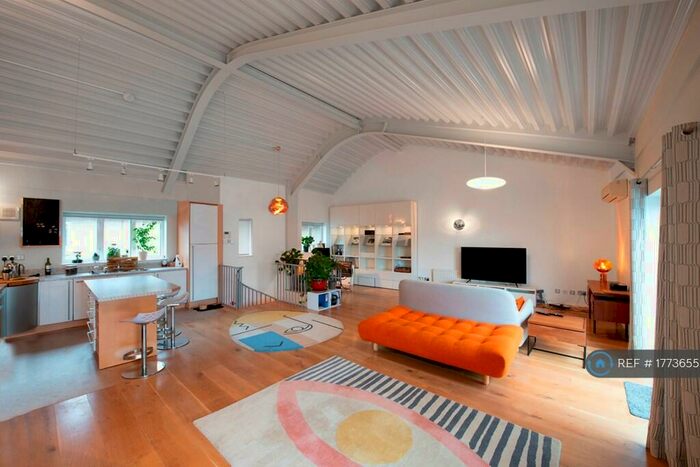 2 Bedroom Maisonette To Rent In Portland Lofts, Brighton, BN1