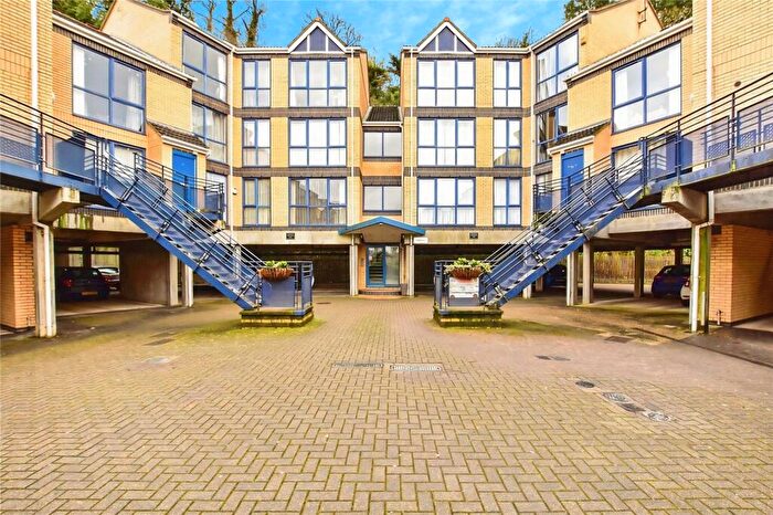 1 Bedroom Flat To Rent In Valetta Way, Rochester, Kent, ME1