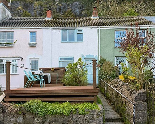 2 Bedroom Cottage For Sale In Clifton Terrace, Swansea, SA3