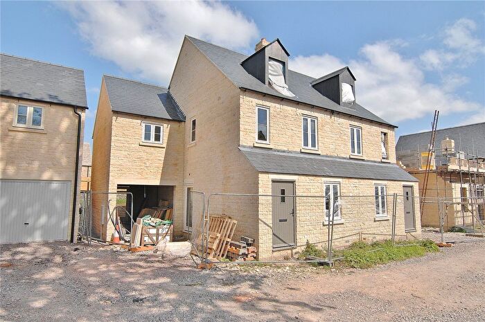 3 Bedroom Semi Detached House For Sale In Butt Street, Minchinhampton, Stroud, GL6