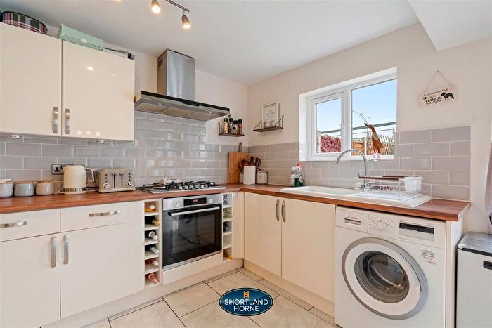 3 Bedroom Terraced House For Sale In Jedburgh Grove, Finham, Coventry, CV3