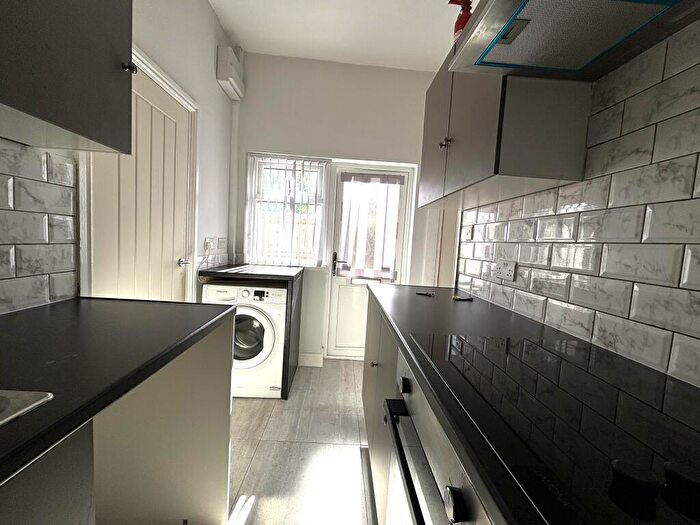 1 Bedroom Flat To Rent In Watford Road, Cotteridge, B30