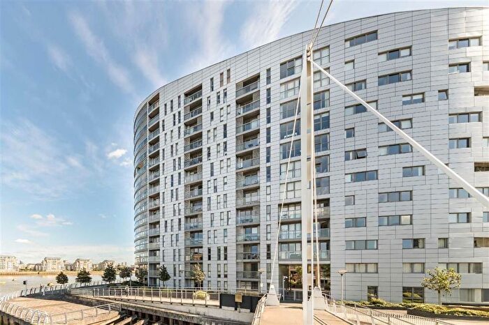 1 Bedroom Flat To Rent In Dowells Street, London, SE10