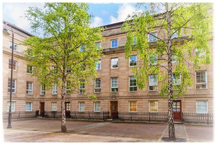 2 Bedroom Apartment To Rent In St. Andrews Square, Merchant City, G1