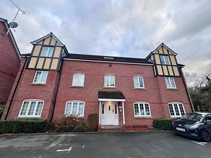 2 Bedroom Flat To Rent In Clough Court, Nantwich, CW5