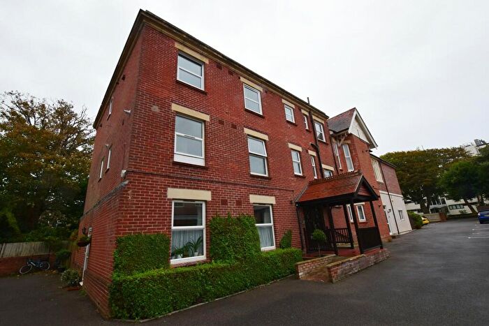 2 Bedroom Apartment To Rent In Seacliff Court, Boscombe Cliff Road, Bournemouth, BH5