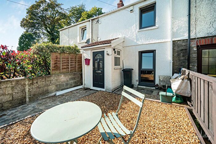 2 Bedroom Terraced House To Rent In Giants Grave Rd, Neath, SA11